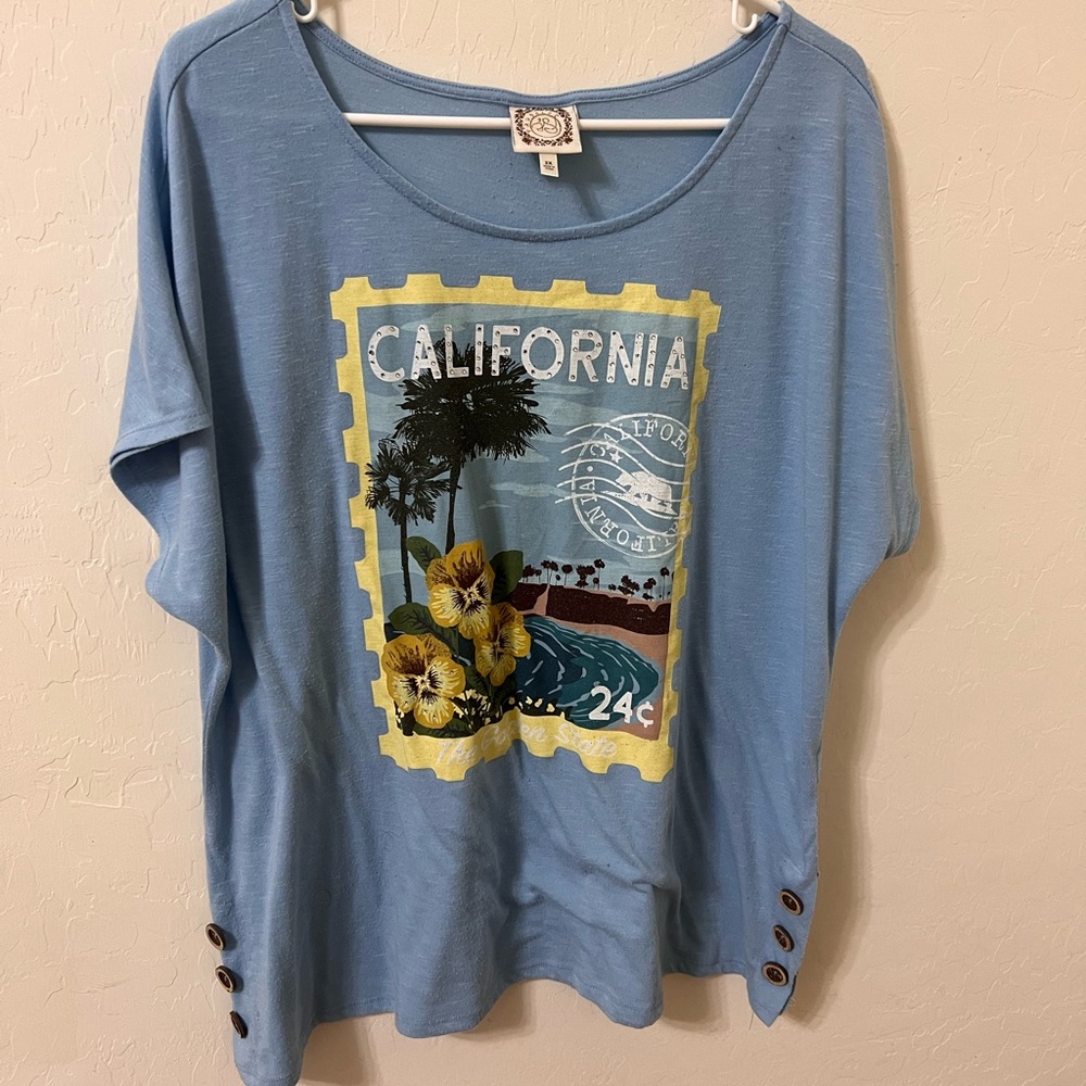 Blue and Yellow Graphic T-Shirt 2X